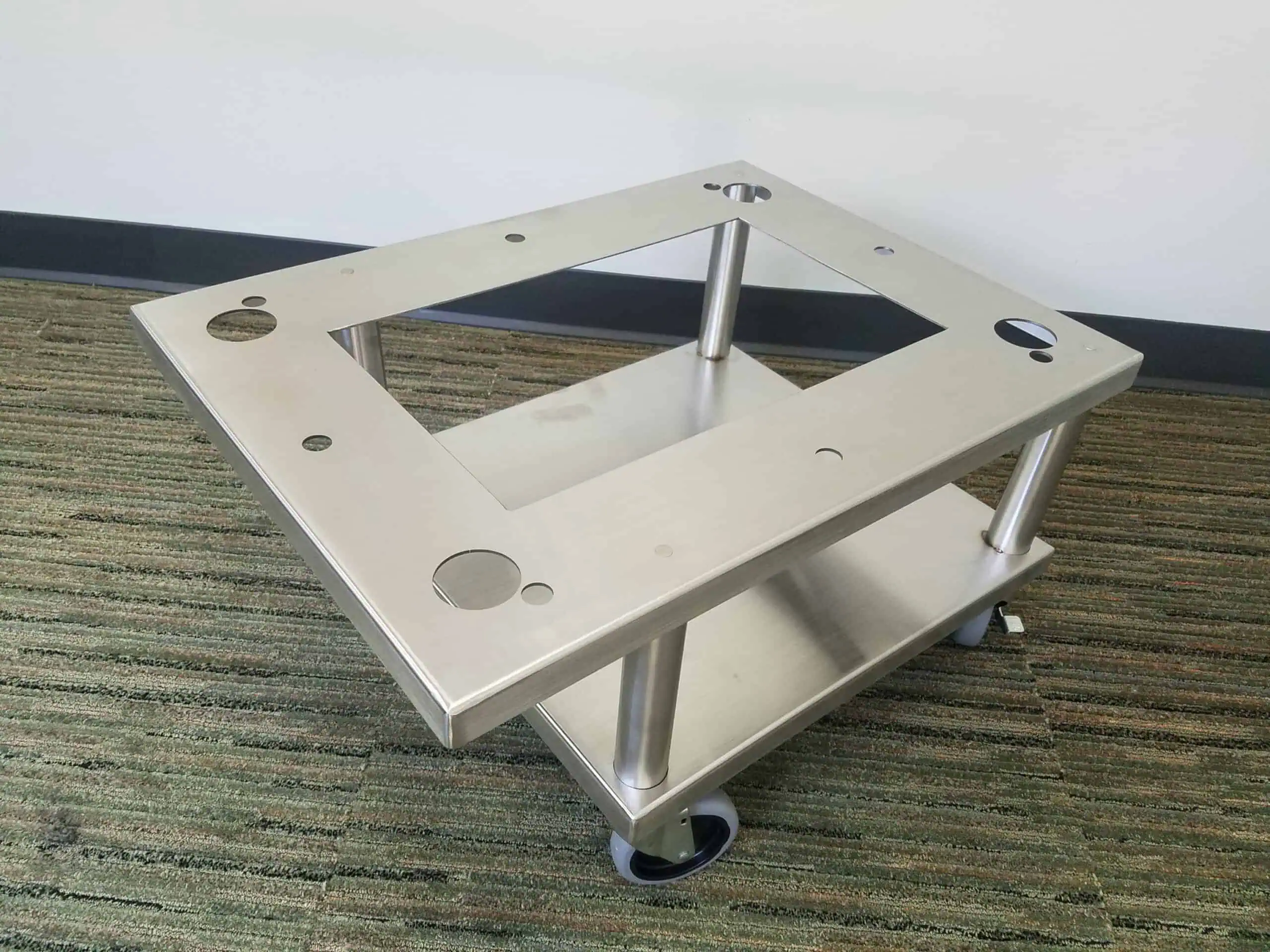 Somerset Rounder Table