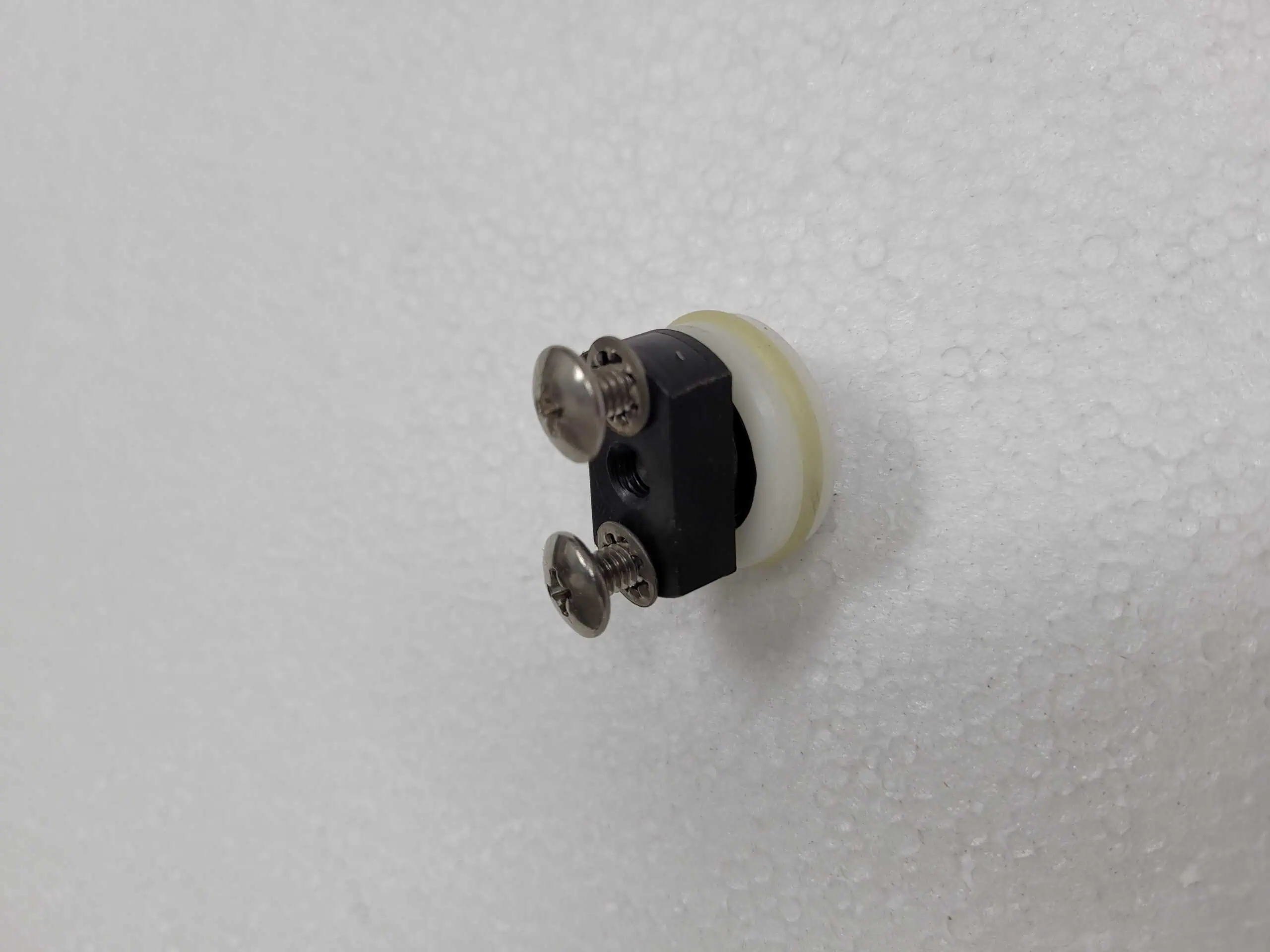 Single Roller Assy. Part# 0111-295