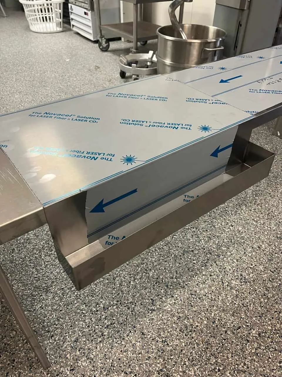 Condiment Holder 24" Wide - Image 2