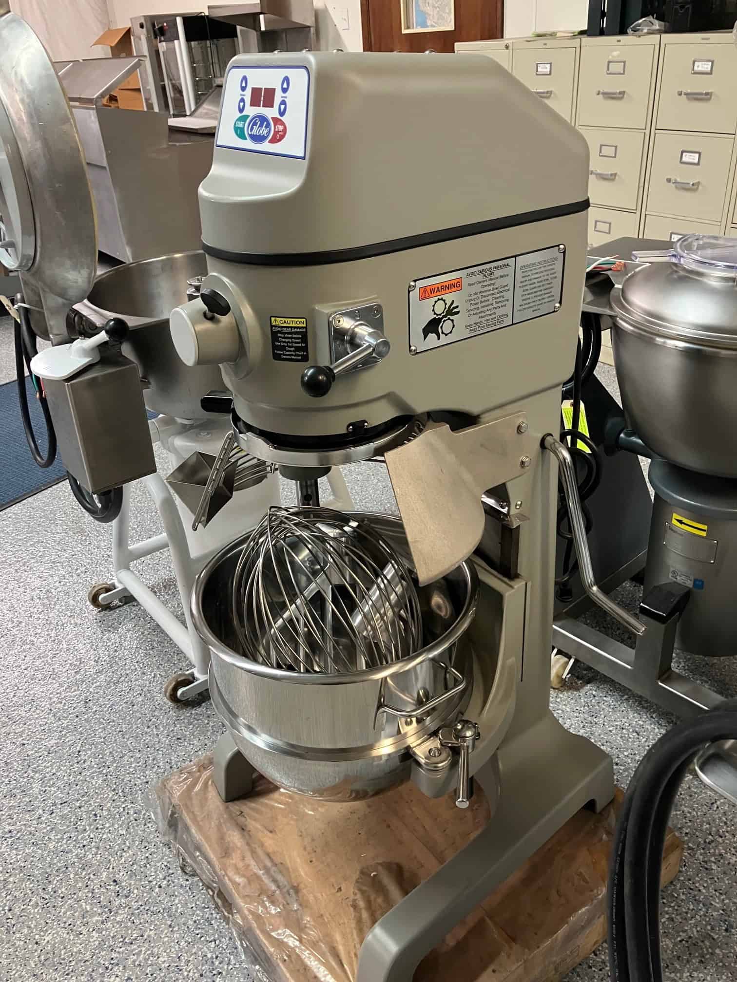 "New Demo" SP30P 1 Phase Globe Mixer - Image 2