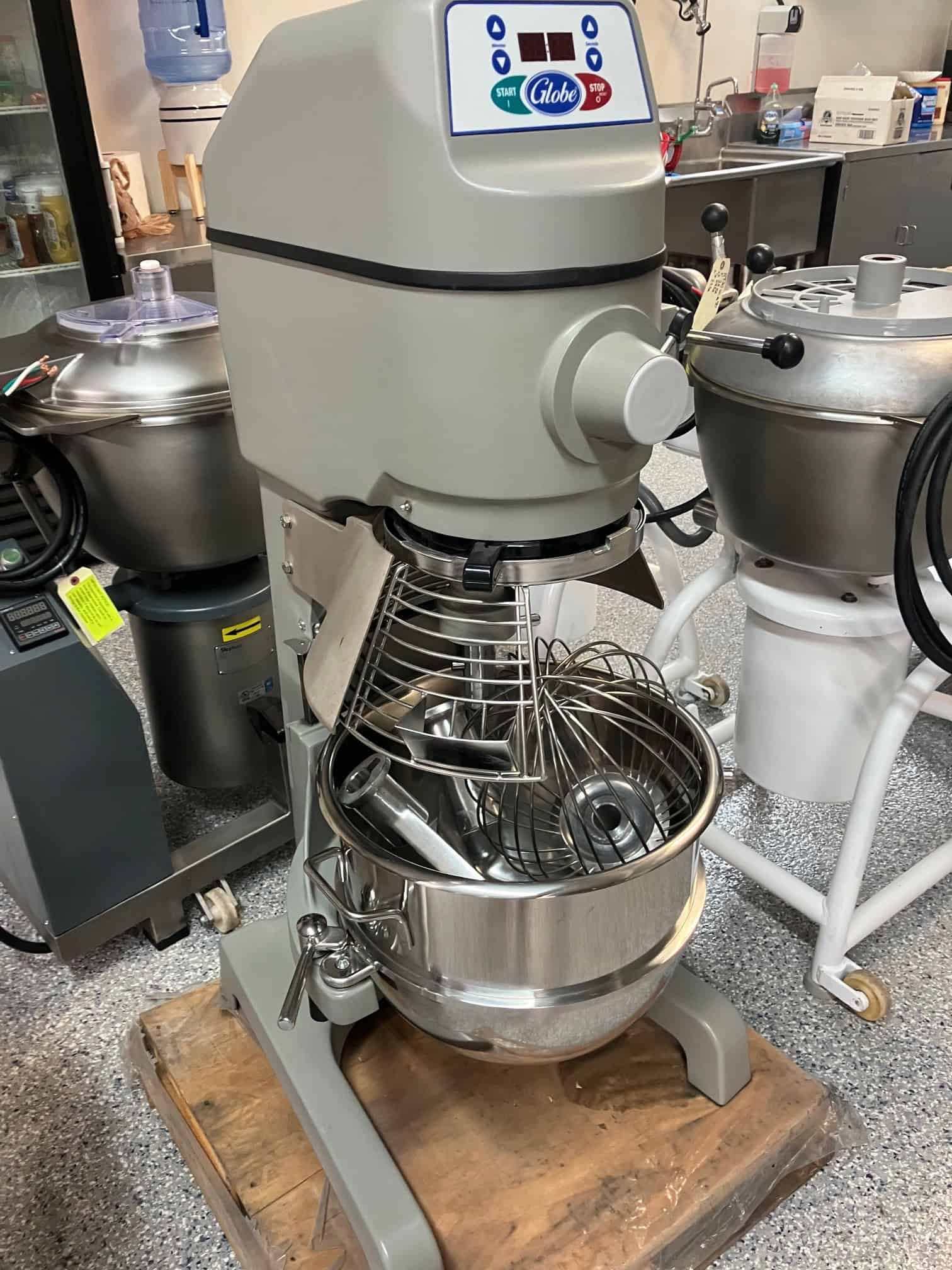 "New Demo" SP30P 1 Phase Globe Mixer - Image 3