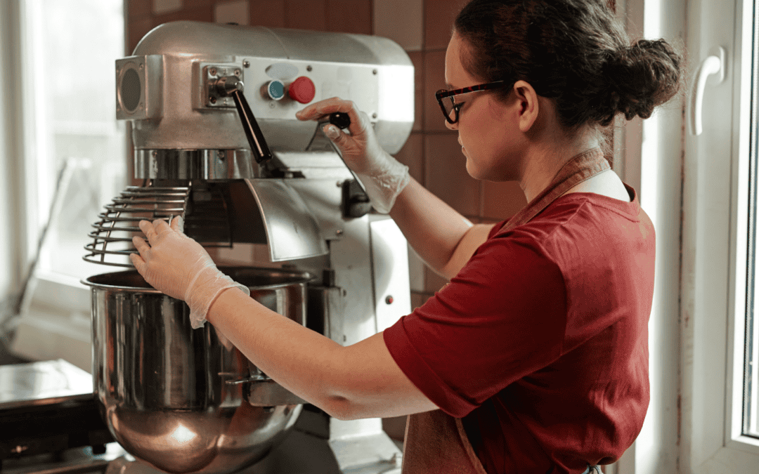 Planetary vs. VCM Mixers: Finding the Right Commercial Dough Mixer for Your Pizza Shop